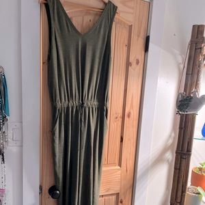 Old Navy dark green romper size Large